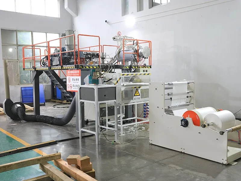 Meltblown cloth machine