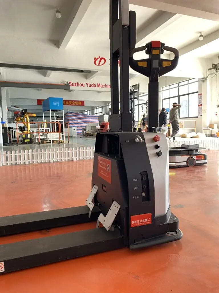 AGV forklift